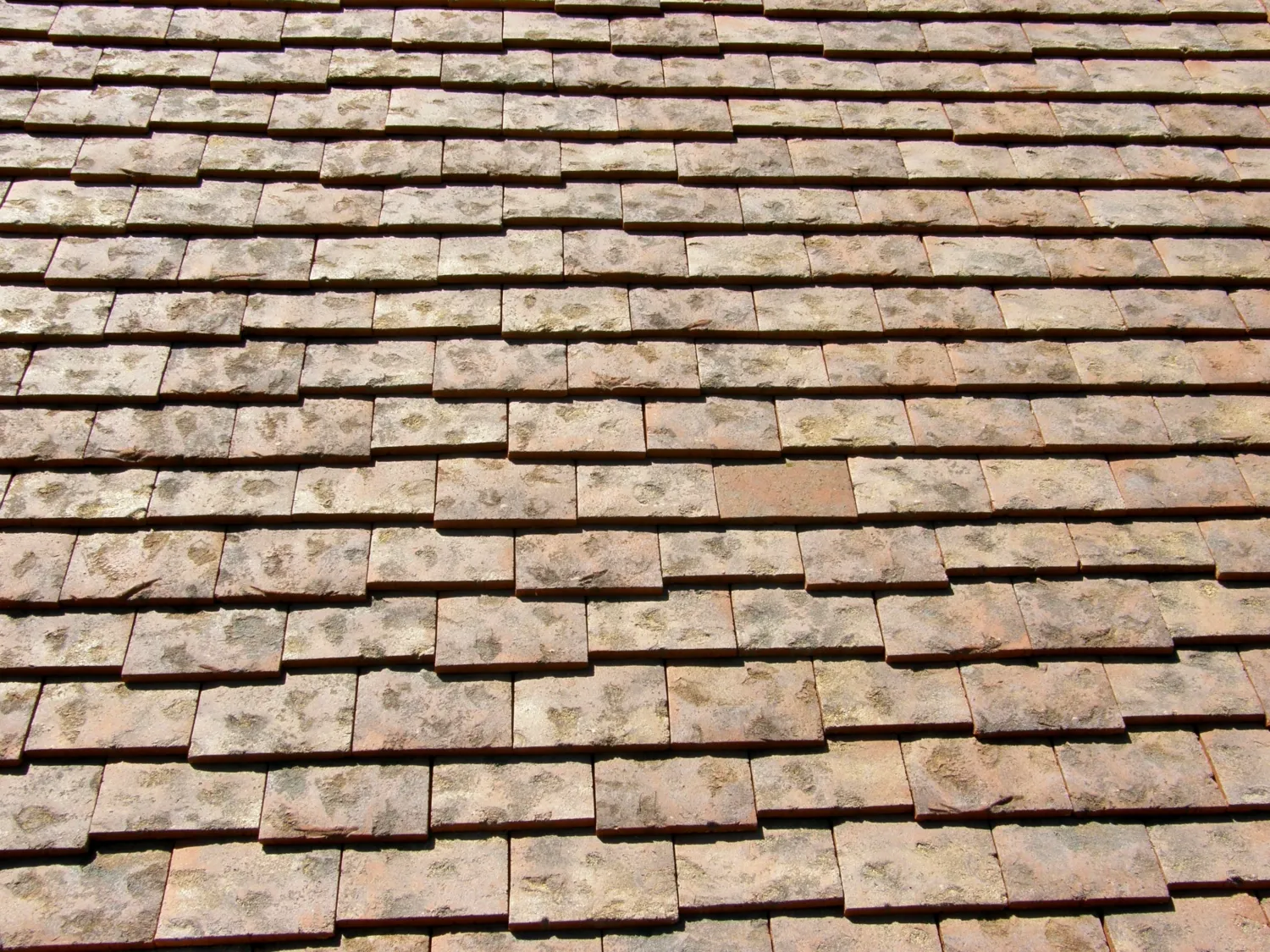 Plate Pressée 17×27 strešná krytina po realizácii — referencia 8